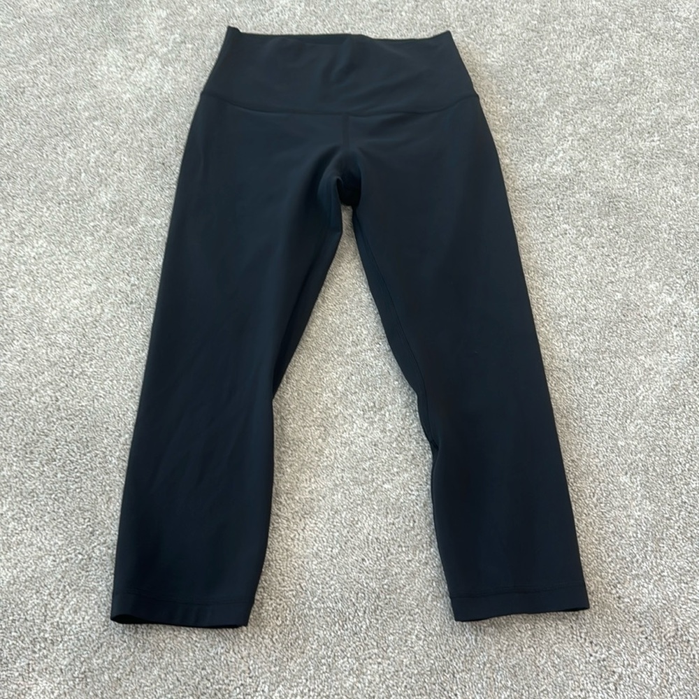 lululemon Align™ High-Rise Crop 23" size 6